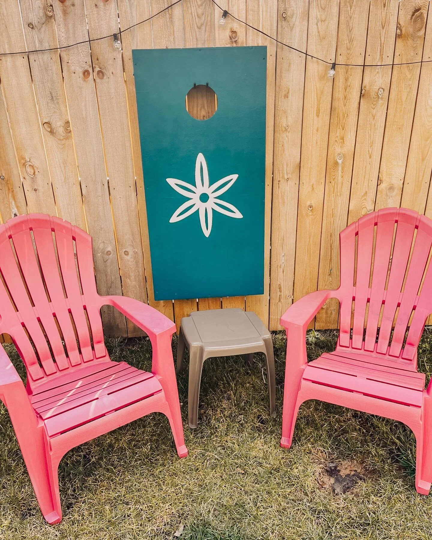 We are so excited for this weeks forecast! Sunny + high temps☀️
We can't wait to be drinking lattes on the decks/backyard!Friendly reminder our backyard and decks are dog friendly!🐶
We can't wait to see y'all this week for all things yoga, wellnes